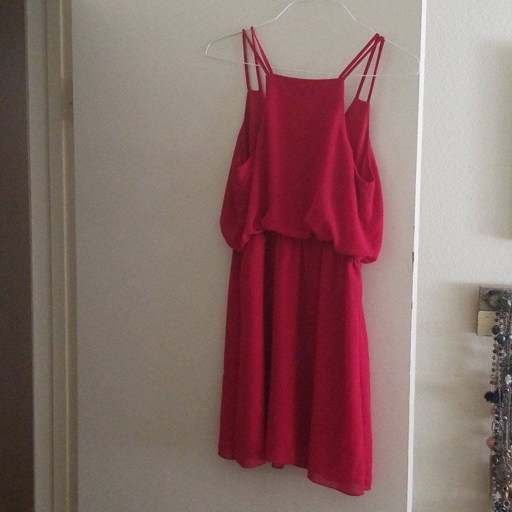 TOBI RED DRESS - Picture 4 of 5
